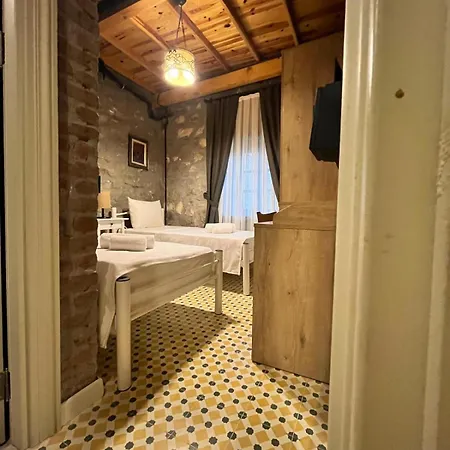 Hotel Kuecuekkoey Avlulu