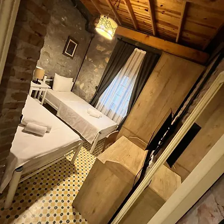 Kuecuekkoey Avlulu Hotel Sefacamlik