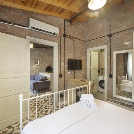 Kuecuekkoey Avlulu Hotel 5*