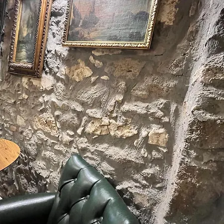 Hotel Kuecuekkoey Avlulu Sefacamlik