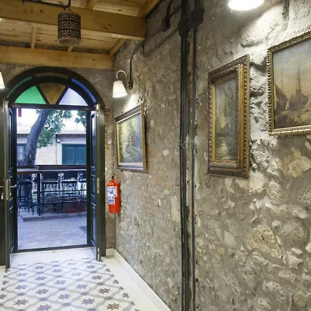 Kuecuekkoey Avlulu Hotel Sefacamlik