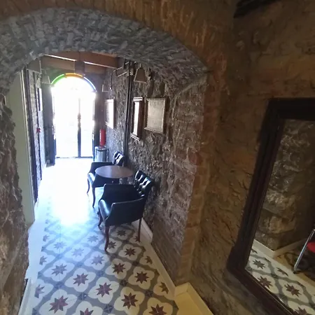 Hotel Kuecuekkoey Avlulu