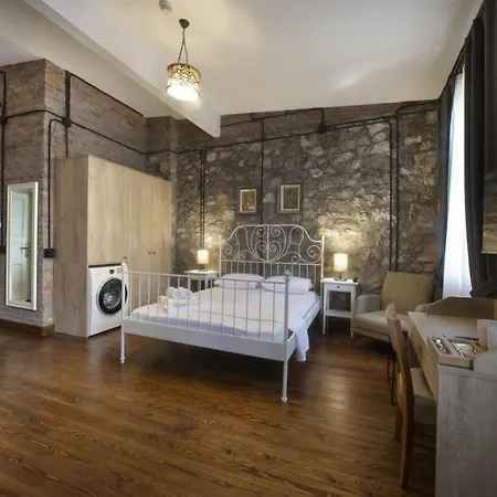 Kuecuekkoey Avlulu Hotel Sefacamlik